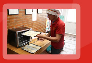 Show pizzerito con pizza, lasagna y galletas para fiestas infantiles.